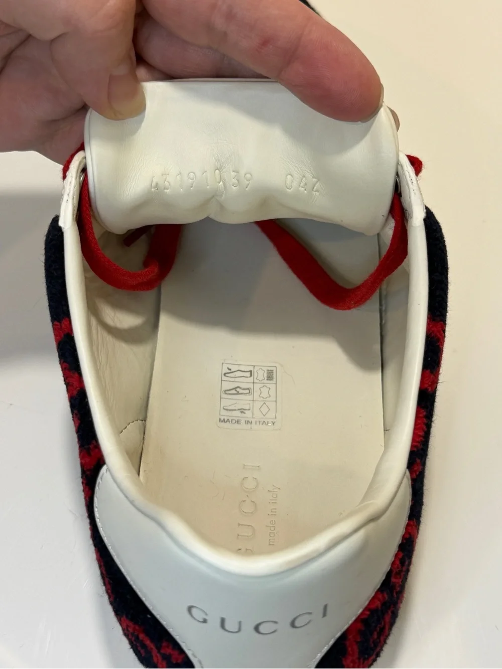Gucci Ace Sneakers - Red & Blue - Authentic - Women’s 39 (US 9) Authentic